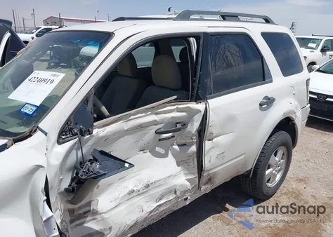 2012 Ford Escape Xlt z USA, uszkodzony, nr VIN 1FMCU0D73CKC82695